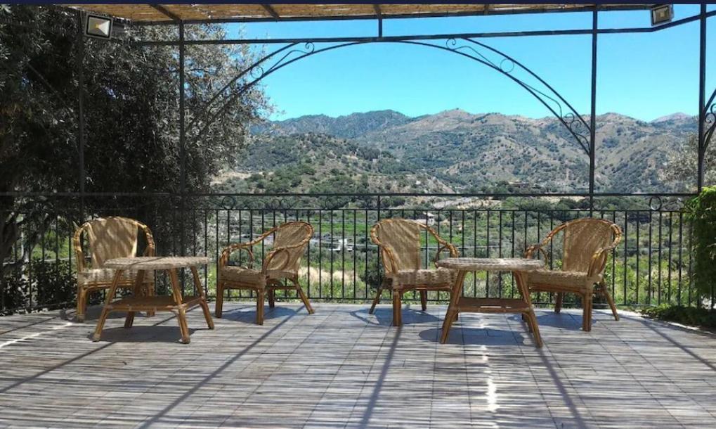Taormina Villa Ibiscus Alcantara ガッジ エクステリア 写真