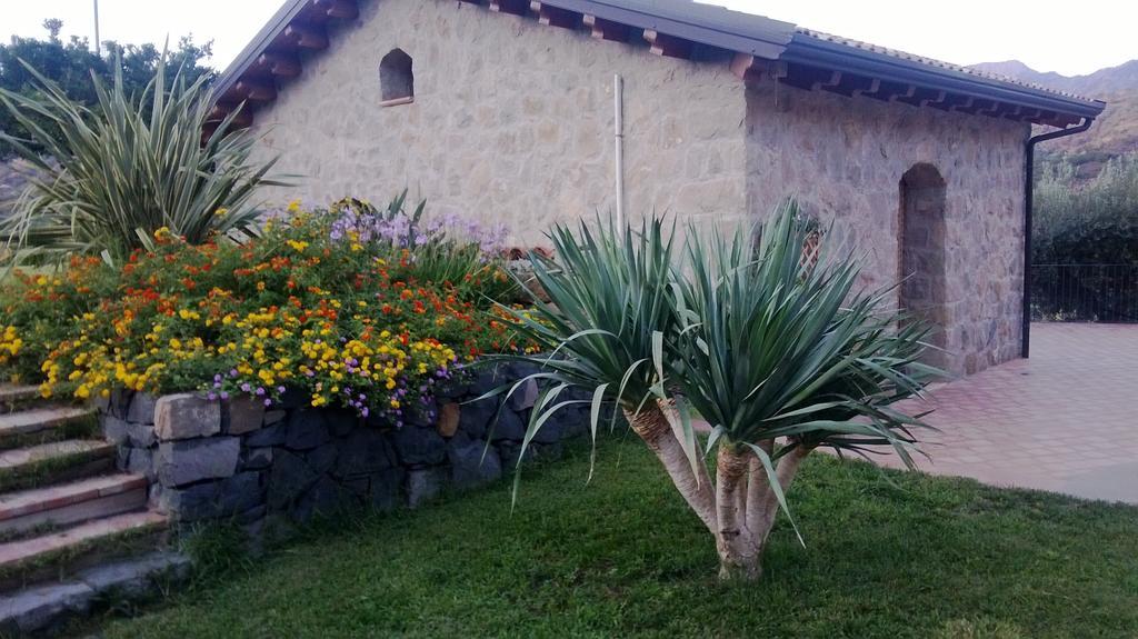 Taormina Villa Ibiscus Alcantara ガッジ 部屋 写真